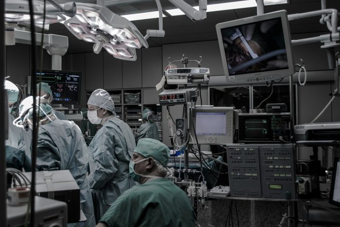 piron-guillaume-y5hQCIn1c6o-unsplash A&E Doctor Unfairly Sacked after Sending Messages to Ex-Patient